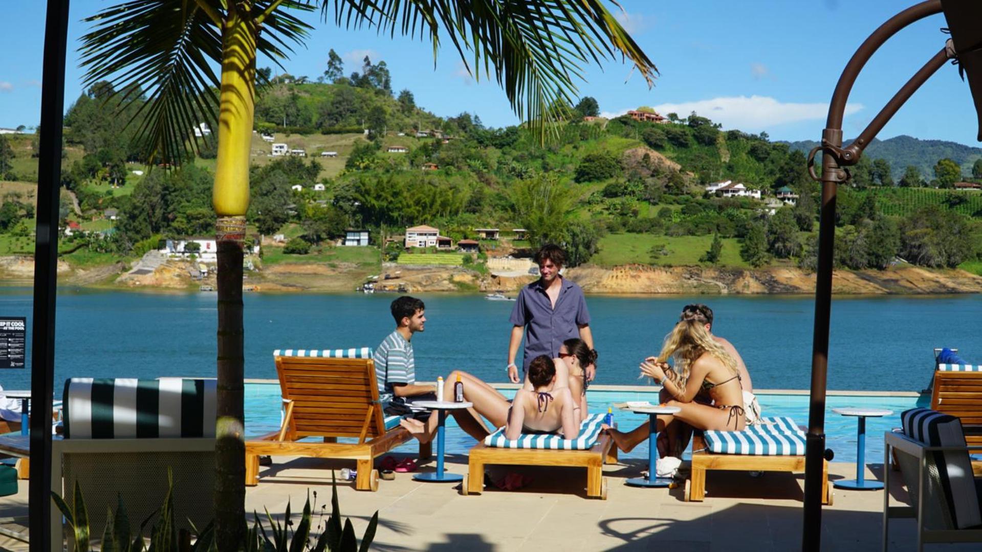 Viajero Guatape Hostel & Lake Club Exterior foto