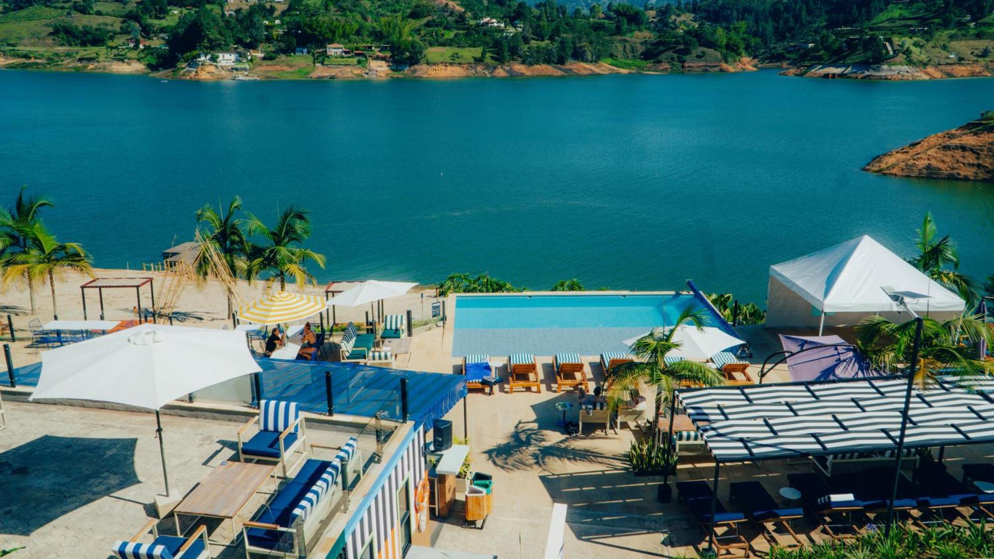 Viajero Guatape Hostel & Lake Club Exterior foto