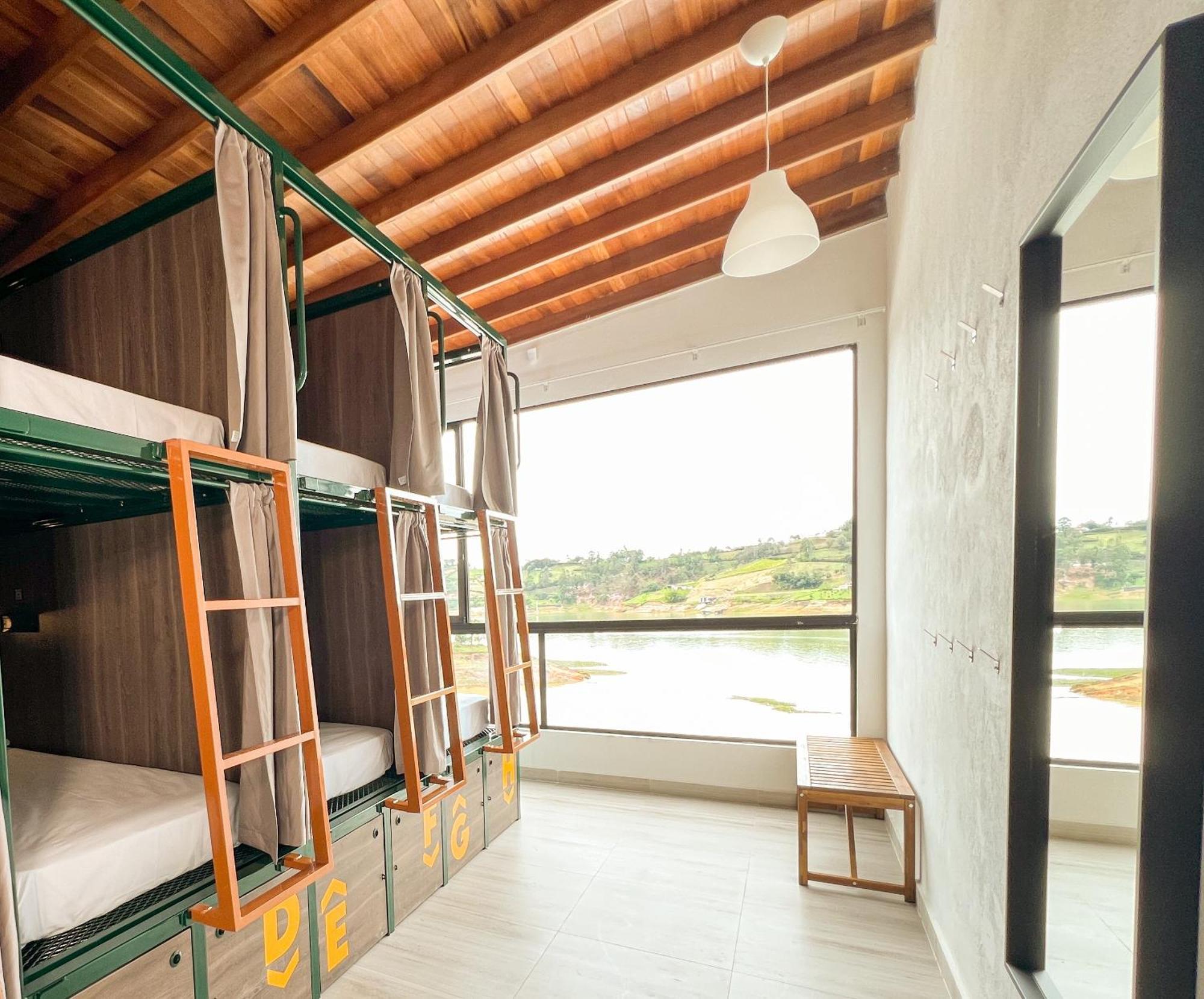 Viajero Guatape Hostel & Lake Club Exterior foto